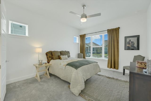 111 Breda Ave, Bastrop, TX 78602