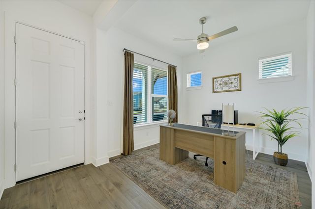 111 Breda Ave, Bastrop, TX 78602