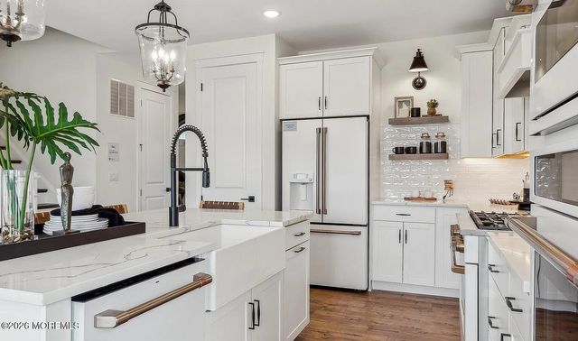 30 Carlisle Court, Howell, NJ 07731