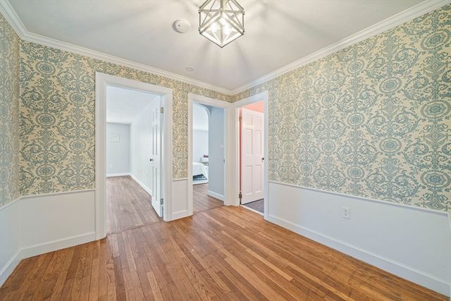 8 Conway Ln, Foxboro, MA 02035