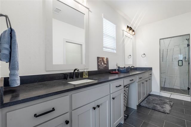 1111 Mammoth Street, Bentonville, AR 72713