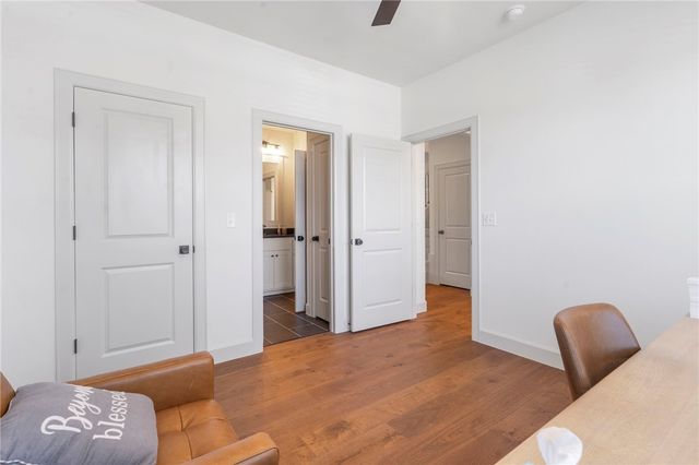 1111 Mammoth Street, Bentonville, AR 72713