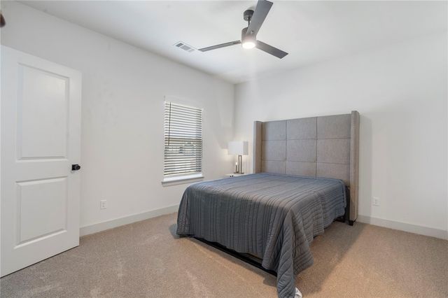 1111 Mammoth Street, Bentonville, AR 72713