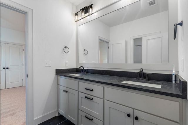 1111 Mammoth Street, Bentonville, AR 72713