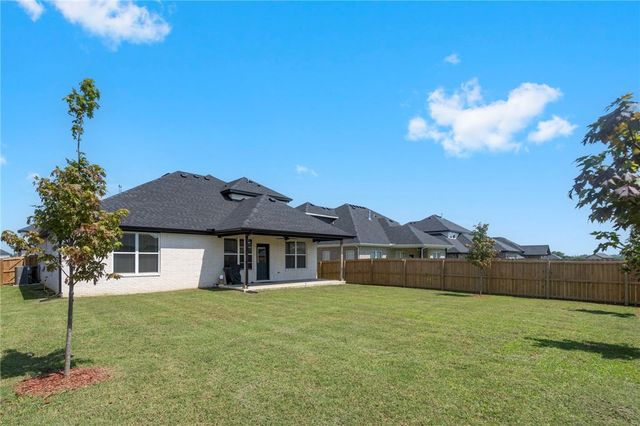 1111 Mammoth Street, Bentonville, AR 72713