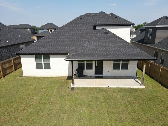 1111 Mammoth Street, Bentonville, AR 72713