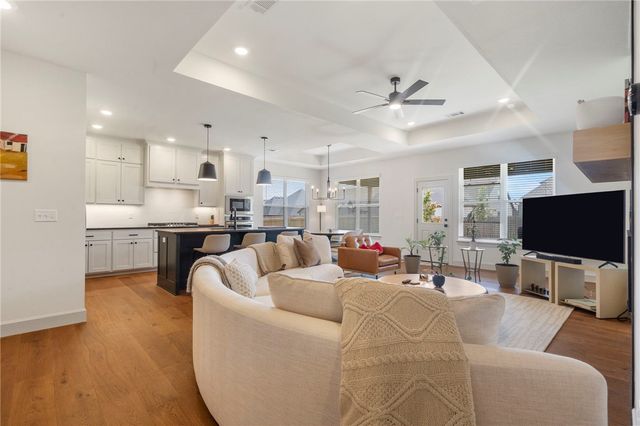 1111 Mammoth Street, Bentonville, AR 72713