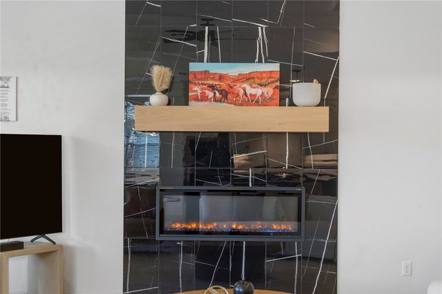 1111 Mammoth Street, Bentonville, AR 72713