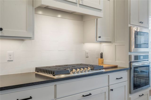 1111 Mammoth Street, Bentonville, AR 72713