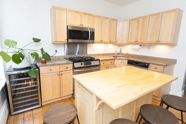 29 Monument Sq 2, Boston, MA 02129