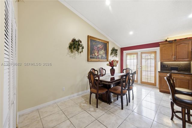8635 SW 15th St, Pembroke Pines, FL 33025
