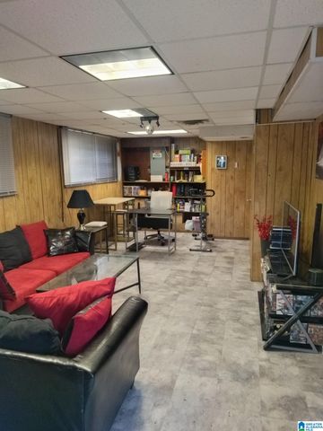 308 25TH AVENUE NW, Center Point, AL 35215