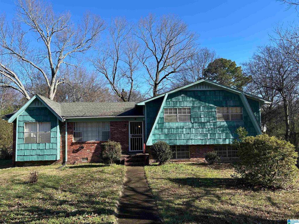 308 25TH AVENUE NW, Center Point, AL 35215