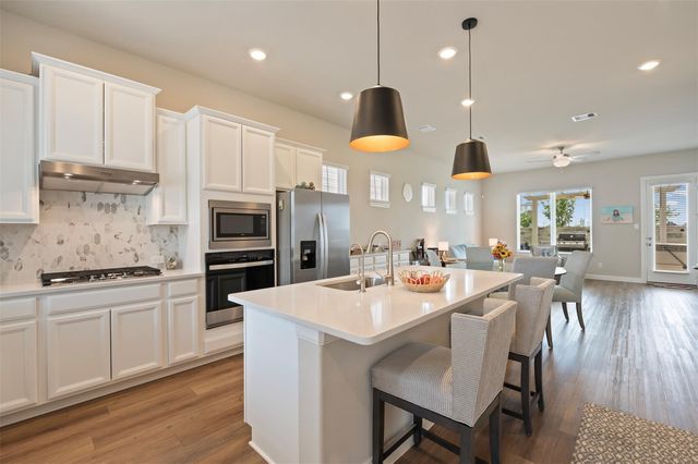 614 Sandy Bay Lane, Kemah, TX 77565