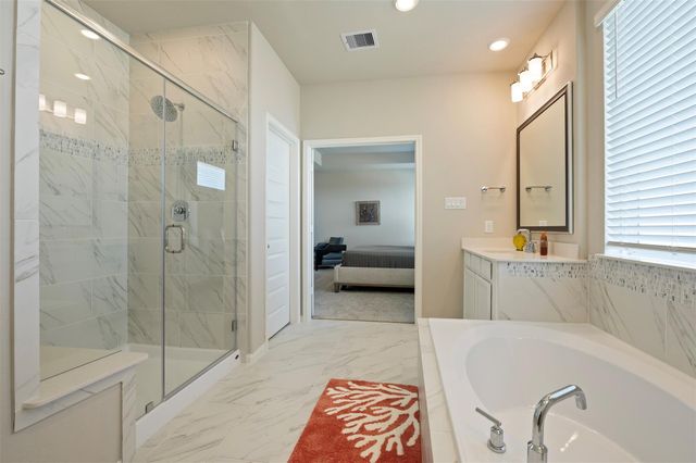 614 Sandy Bay Lane, Kemah, TX 77565