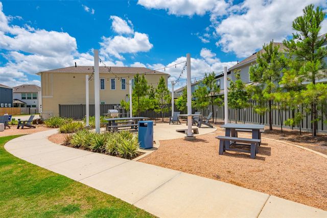 614 Sandy Bay Lane, Kemah, TX 77565