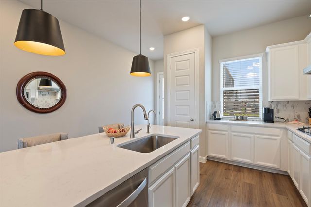 614 Sandy Bay Lane, Kemah, TX 77565