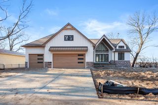 3308 E Shore Drive, Portage City, MI 49002