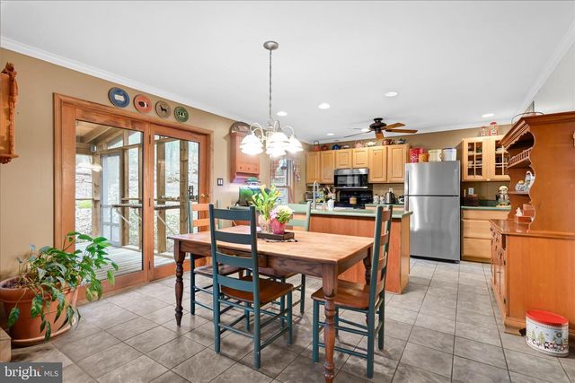 2504 & 2503 WAGON WHEEL DR, Auburn, PA 17922