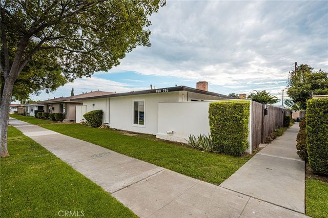 780 N Shattuck Pl, Orange, CA 92867