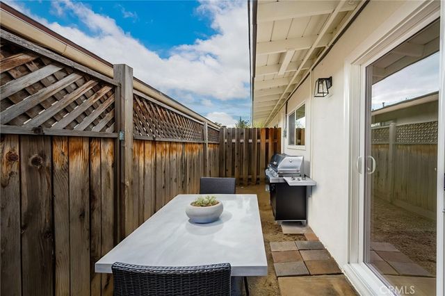 780 N Shattuck Pl, Orange, CA 92867