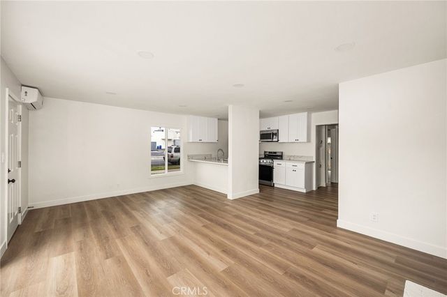 780 N Shattuck Pl, Orange, CA 92867