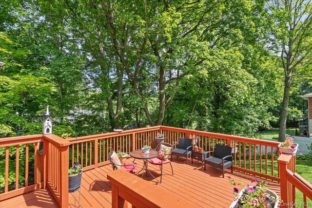 118 Hewitt Street, Lake Peekskill, NY 10537