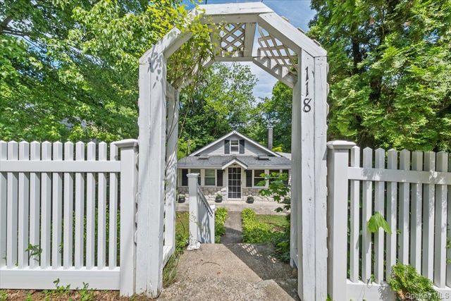 118 Hewitt Street, Lake Peekskill, NY 10537