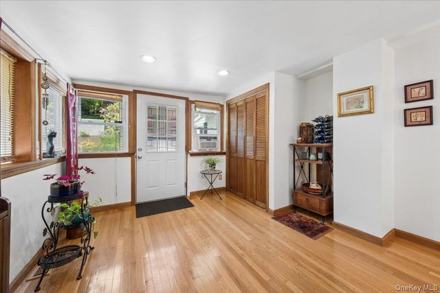 118 Hewitt Street, Lake Peekskill, NY 10537