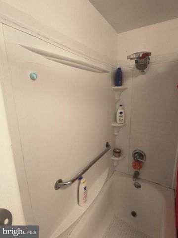 530 ORCHARD AVE, Lansdowne, PA 19050