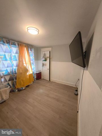 530 ORCHARD AVE, Lansdowne, PA 19050