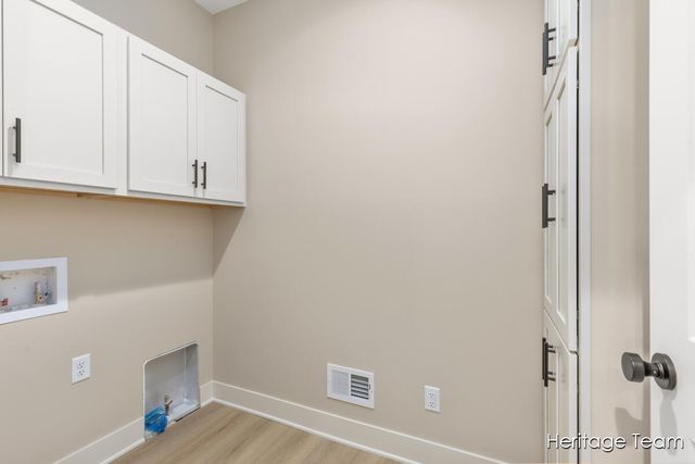 3446 S Riverwalk Drive 58, Hamilton, MI 49419