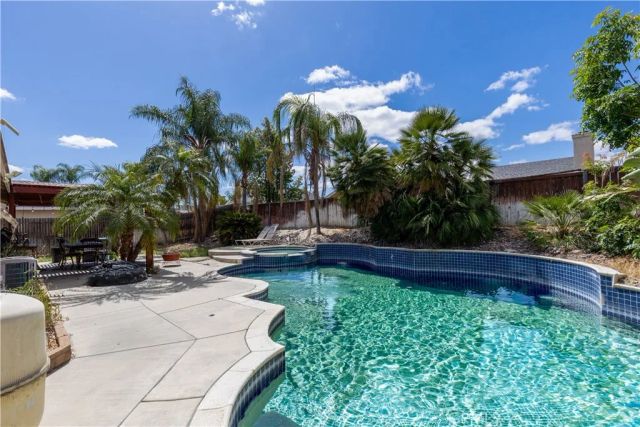 42821 Seal Rock Court, Hemet, CA 92544