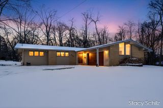 210 S Brewer Drive, Battle Creek City, MI 49015