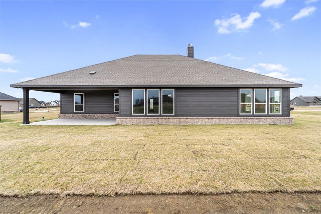 3111 White Oak Road, Oak Ridge, TX 75161