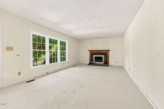 475 Deer Mountain Road, Pittsboro, NC 27312