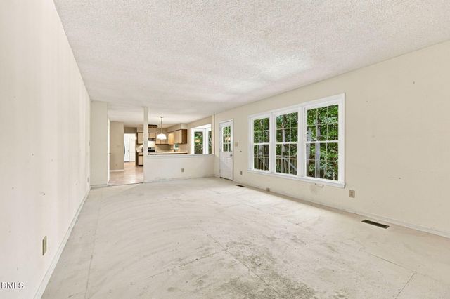 475 Deer Mountain Road, Pittsboro, NC 27312