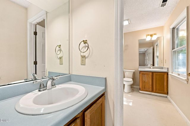 475 Deer Mountain Road, Pittsboro, NC 27312