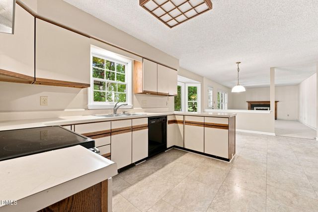 475 Deer Mountain Road, Pittsboro, NC 27312