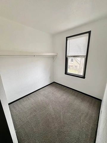 1525 Beechview Ave 2, Beechview, PA 15216