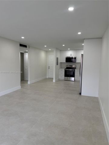 8005 Lake Dr 110, Doral, FL 33166