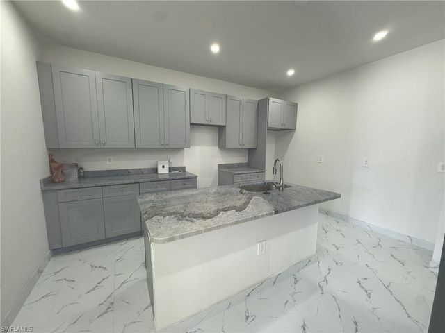 3316 Handy CT, Fort Myers, FL 33916