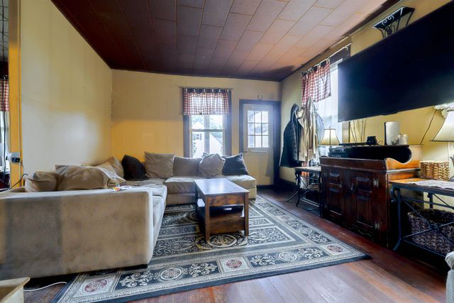 38 Border Street, Amherst, NH 03031