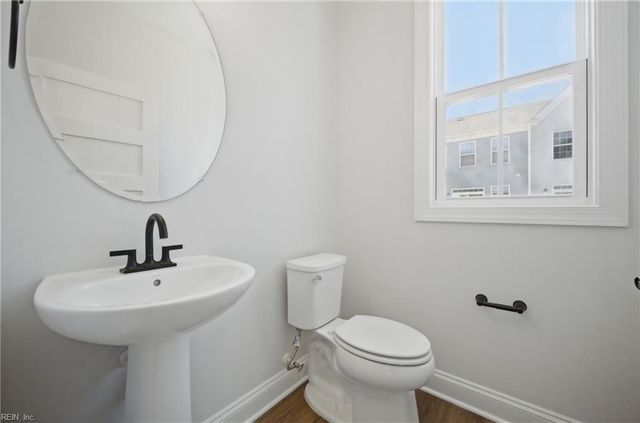113 Bracewell LN, Yorktown, VA 23692