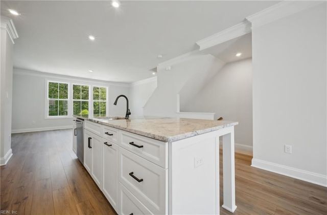 113 Bracewell LN, Yorktown, VA 23692