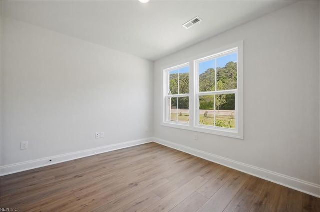 113 Bracewell LN, Yorktown, VA 23692