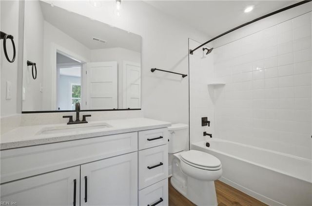 113 Bracewell LN, Yorktown, VA 23692