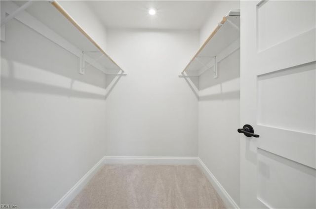 113 Bracewell LN, Yorktown, VA 23692