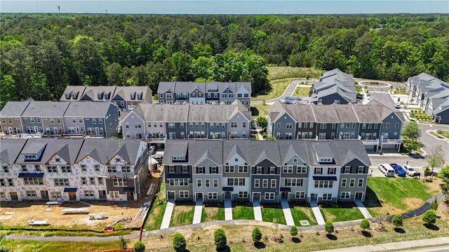 113 Bracewell LN, Yorktown, VA 23692