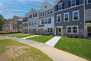 113 Bracewell LN, Yorktown, VA 23692